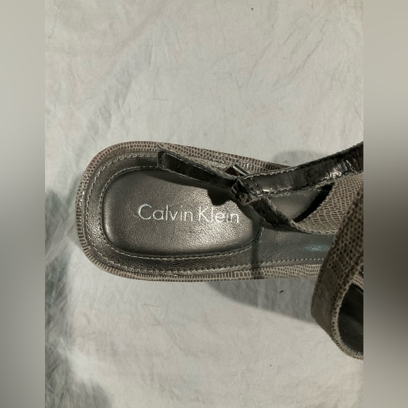 Calvin Klein leather heels - Picture 2 of 4